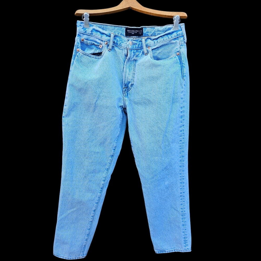 Abercrombie Light Blue High-Rise Women's Jeans Size 32